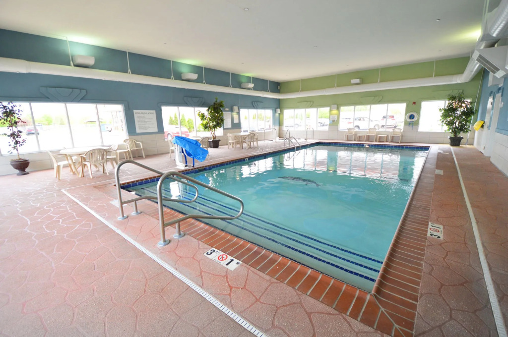 Holiday Inn Express Toledo-Oregon by IHG