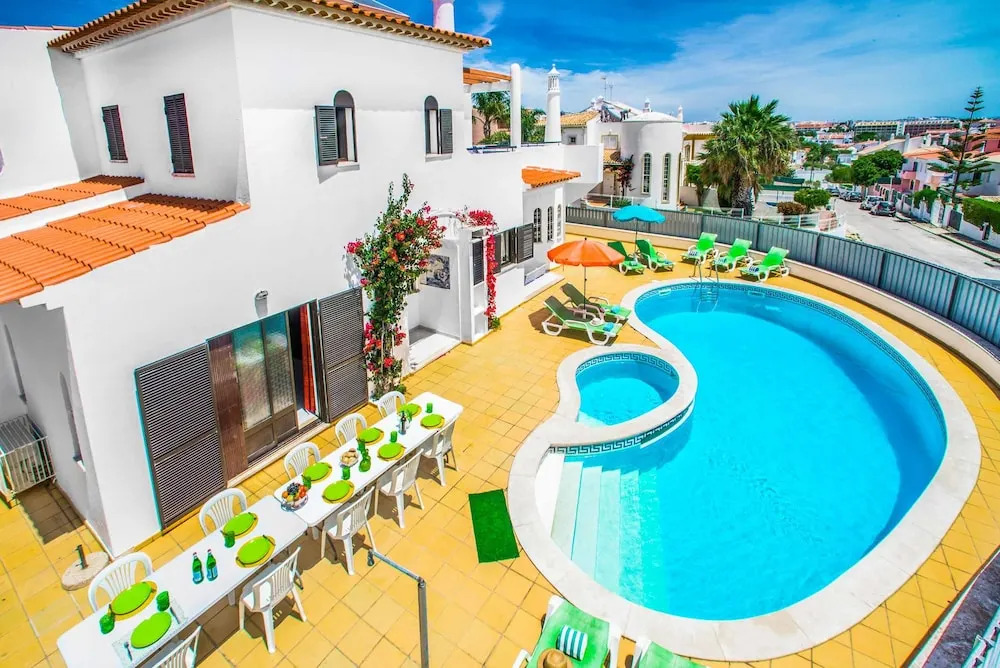 Villa Premier