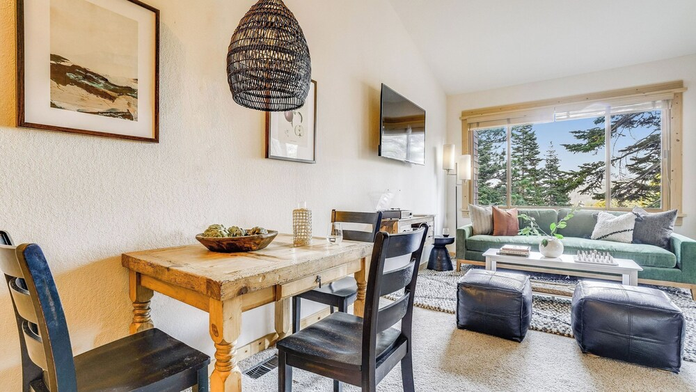 Ski-in/ski-out Access to Northstar Resort, Near Truckee Sierra by Avantstay