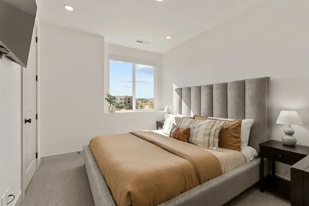 Coastline Cottage 5 Bedroom Townhouse