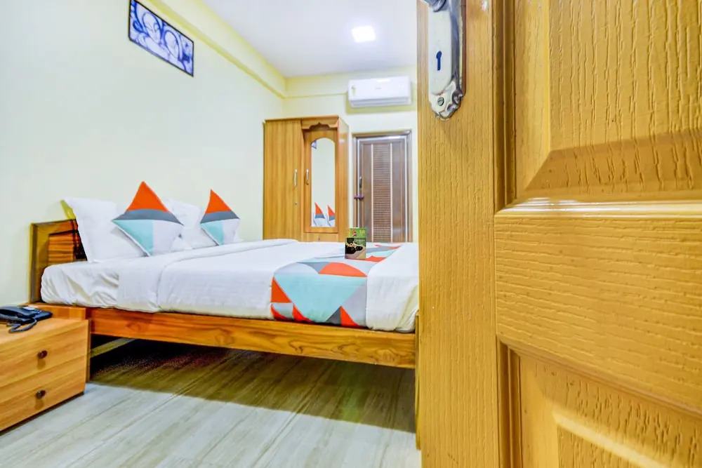 The Avenue Suites by FabHotels