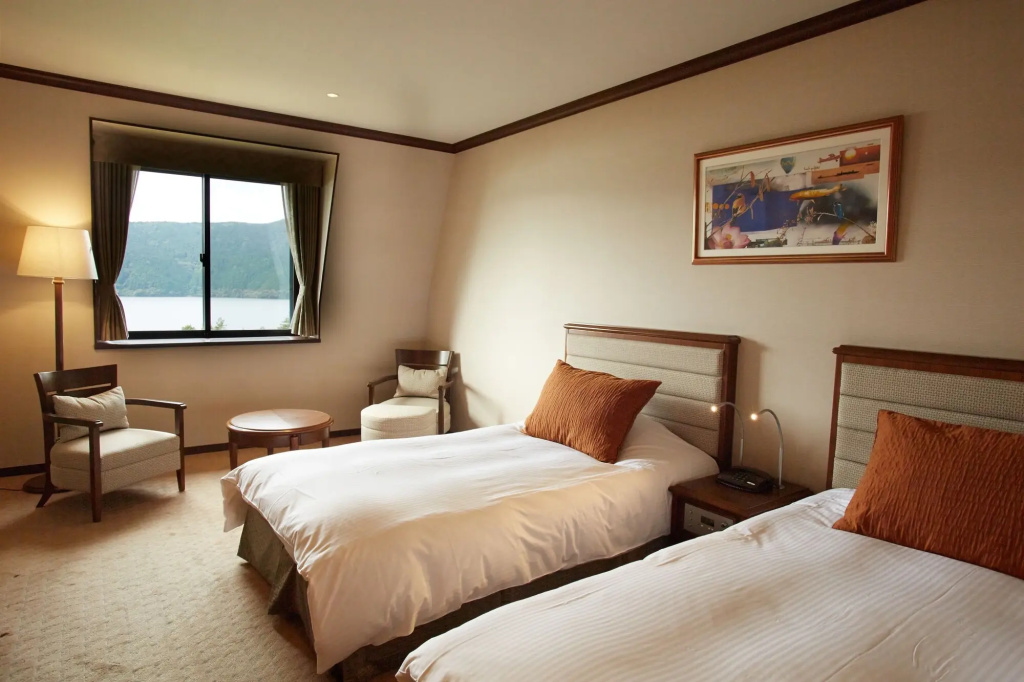 Hotel de Yama, Hakone Lake Side