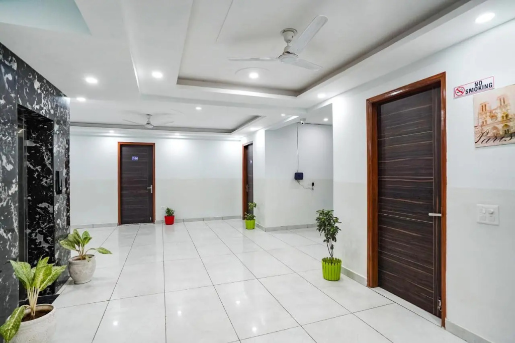 Hotel Vasudha Inn-Near International Airport Delhi