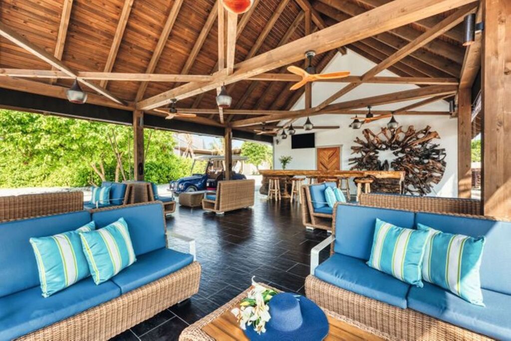 Kuredhivaru Resort and Spa - Maldives