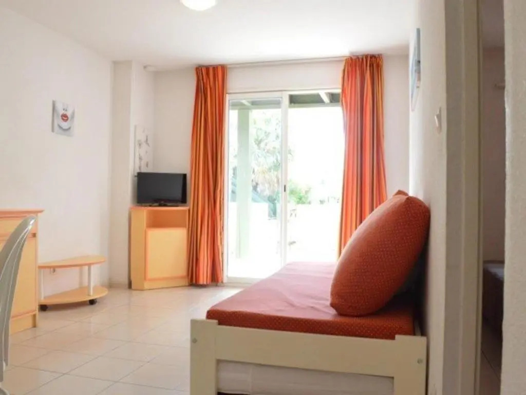 Appartement Narbonne, 2 pièces, 4 personnes - FR-1-229B-748