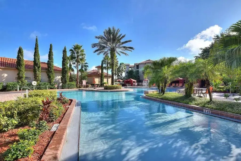Apartment 3 BR in Tuscana Resort , 15" from Disney