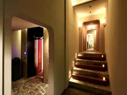 EBO Hotel