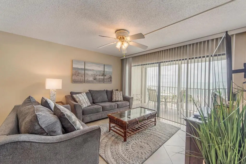 #308 Beach Place Condos