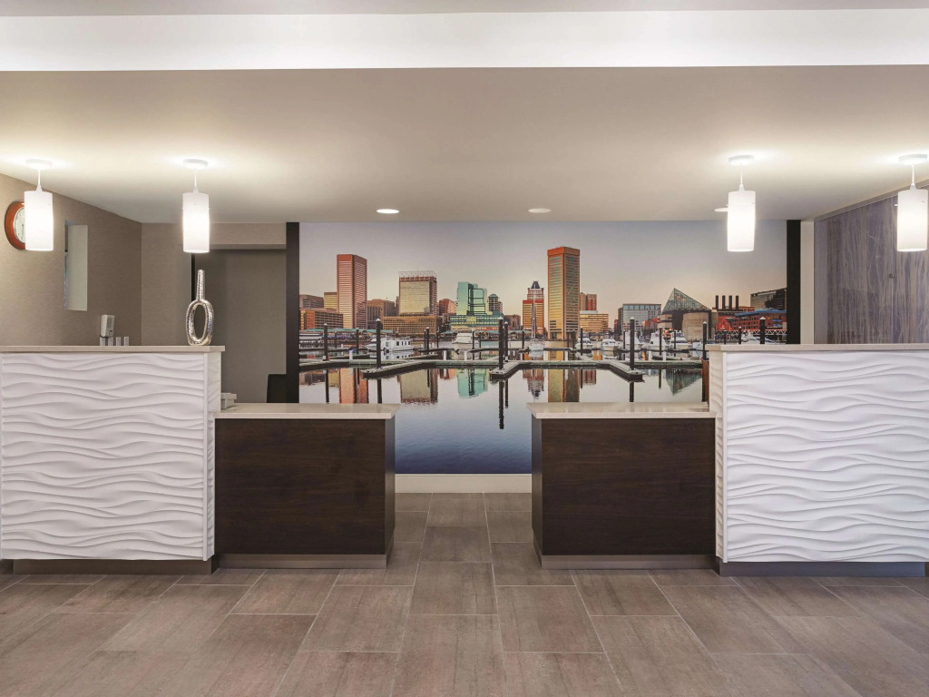 La Quinta Inn & Suites Baltimore N / White Marsh