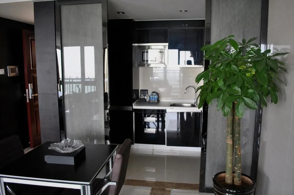 Butchart International Apartment Hotel