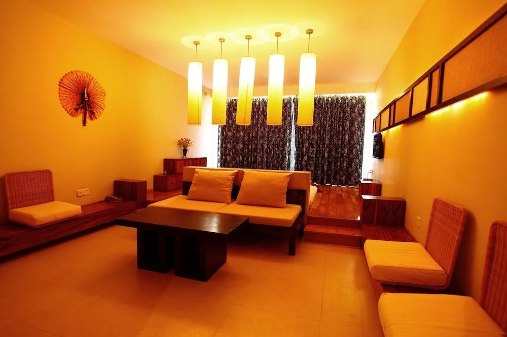 Ling Hai Apartment
