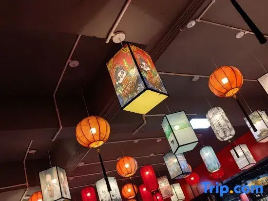 Phoenix Ancient City Biancheng Meet Inn