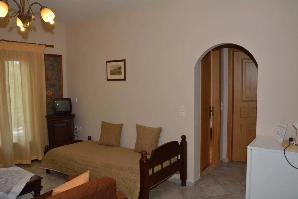 Evrostini Guest House