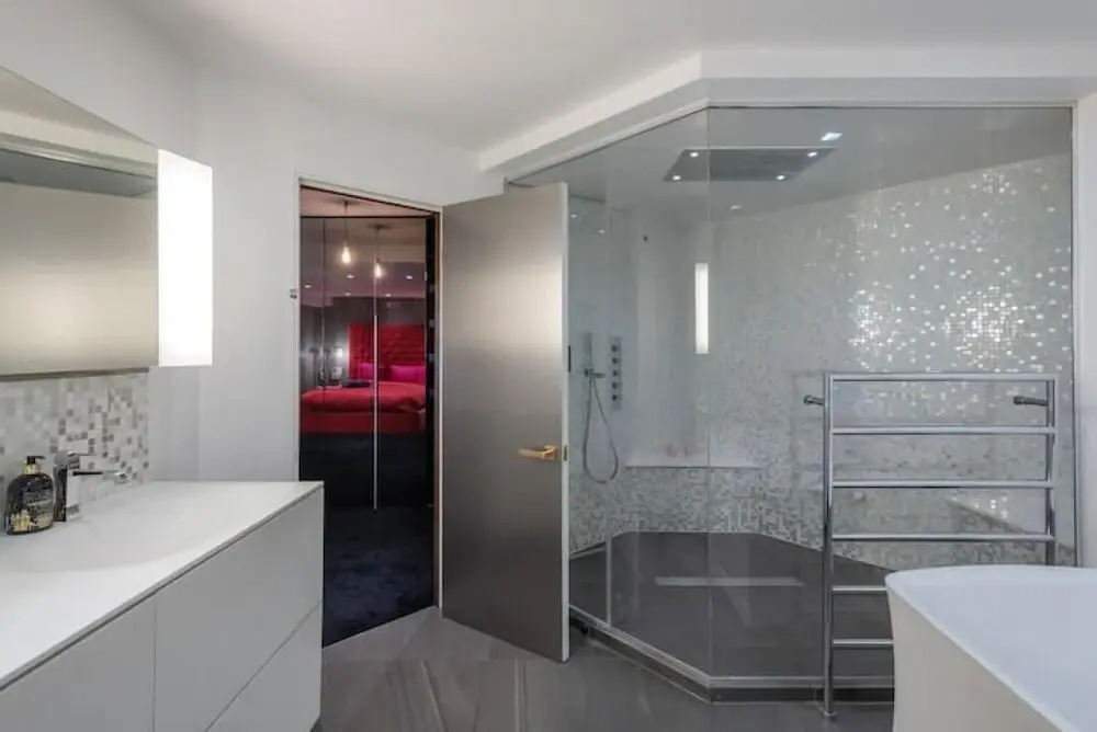 Amazingly Luxurious Loft Apartment Soho - 3 Bedrooms 2 Bath Office