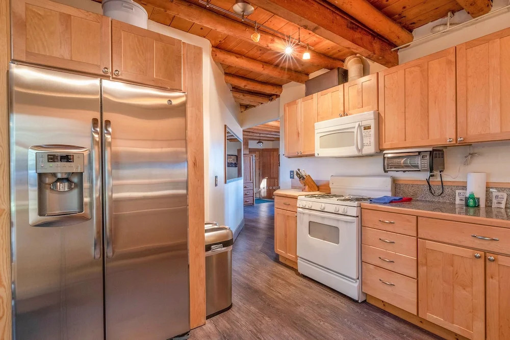 dun Lookin - 4br W/ Hot Tub & Pier, Large Yard 4 Bedroom Cabin