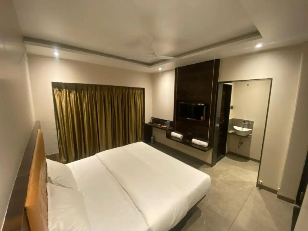 Hotel Blossom, Panchgani