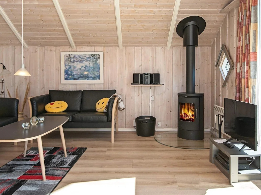 Spacious Holiday Home in Hemmet With Whirlpool
