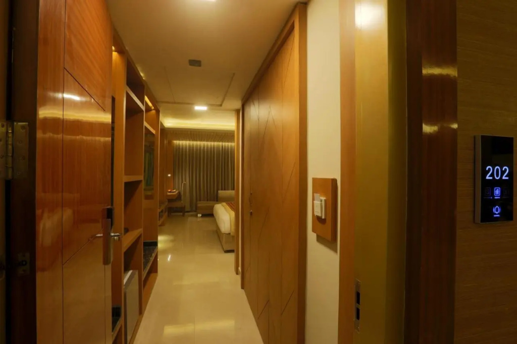 Hotel Omega - Gurgaon Central
