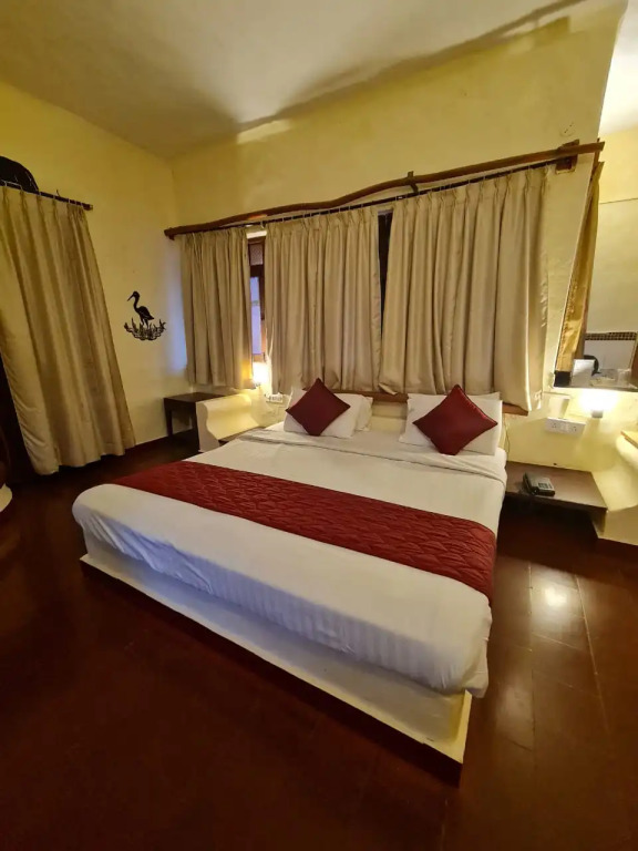 Country Club Wildlife Resort