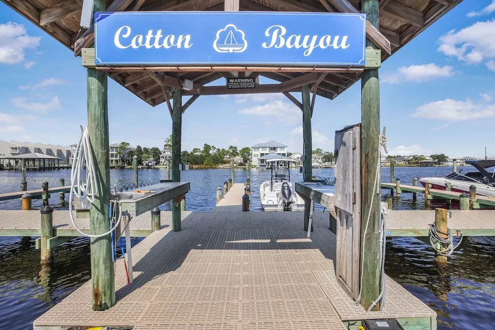 Cotton Bayou Condo Boat Slip Water Views 2 Beddrooms