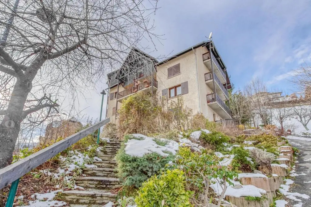 Les Fauvettes - appartement vue imprenable sur montagne
