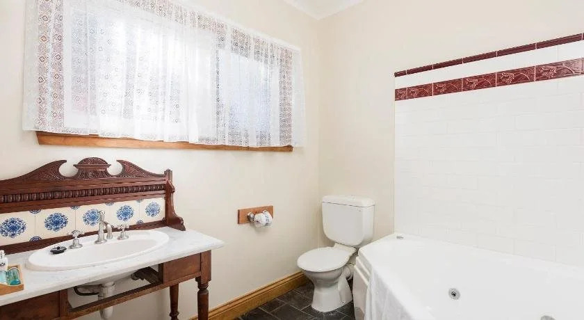 Killynaught Spa Cottages