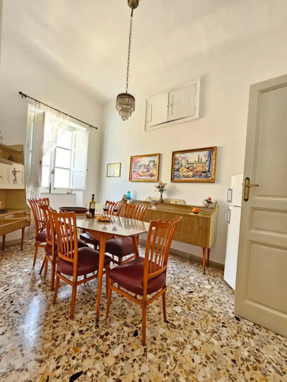Casa Rando Marys House