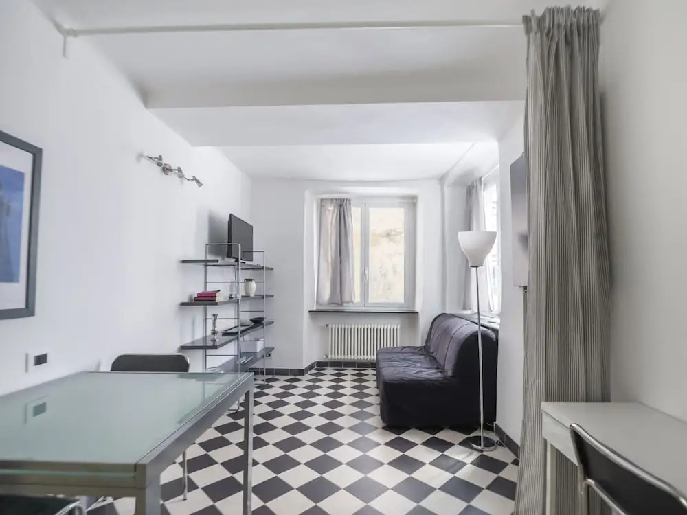 Modern Apartment in Genova Near Christopher Columbus House