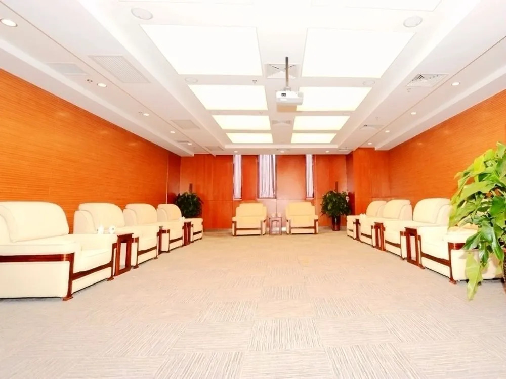 Fuyong Yulong International Hotel