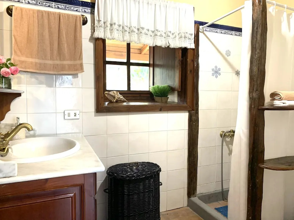 Casas La Paredita