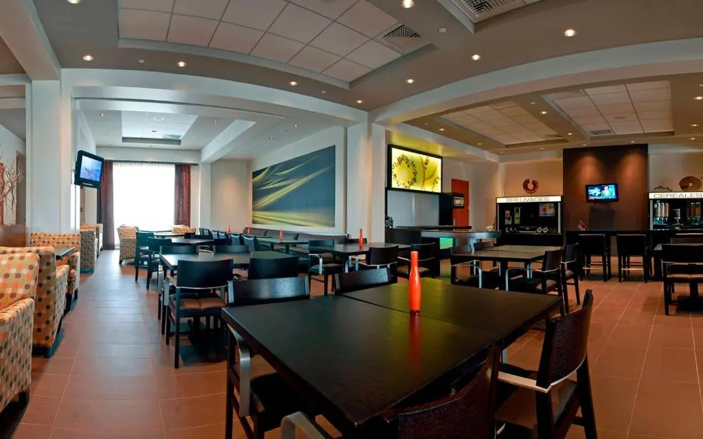 Hôtel Must Aéroport de Québec par JARO