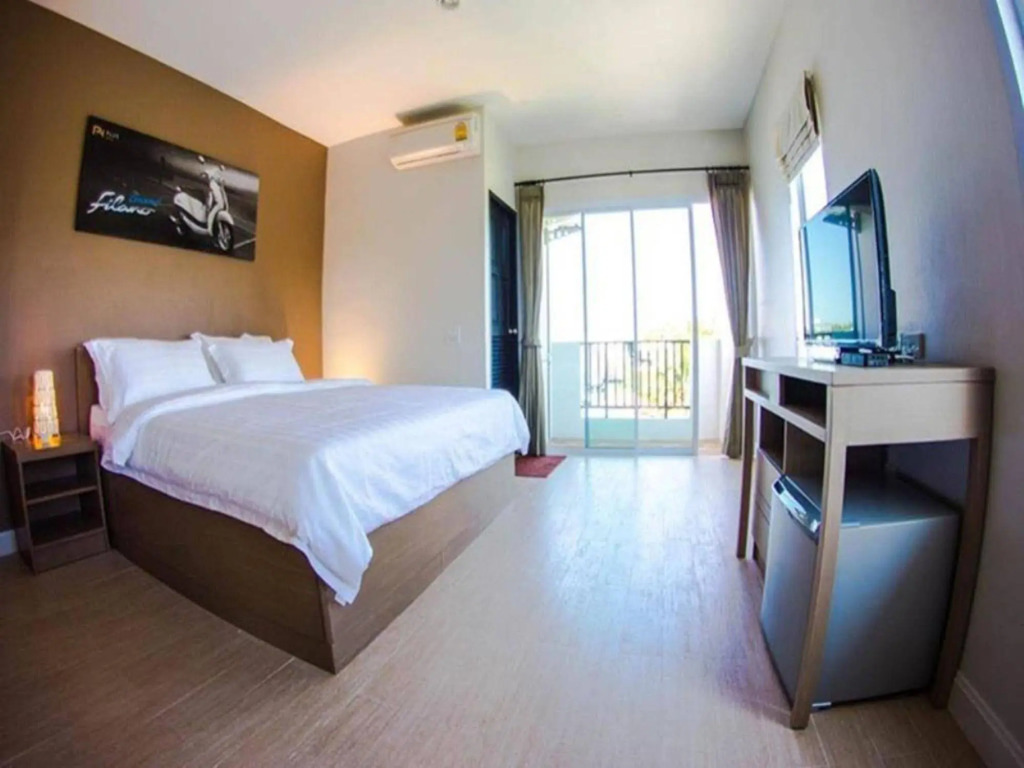 Plus Hotel