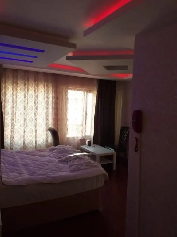 Blue Tower Suit Hotel