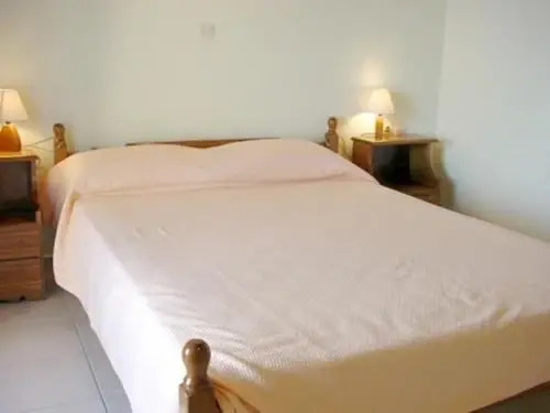 Menigos House 129