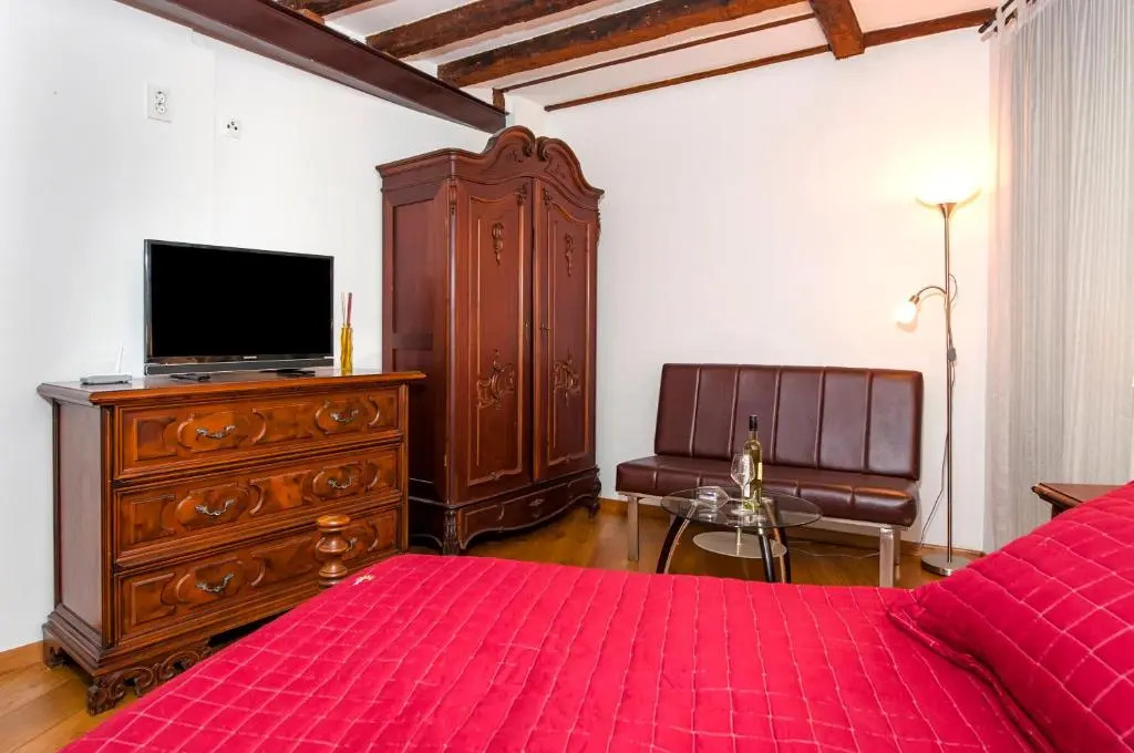 Studio Oscar IV With Terrace and Sea View