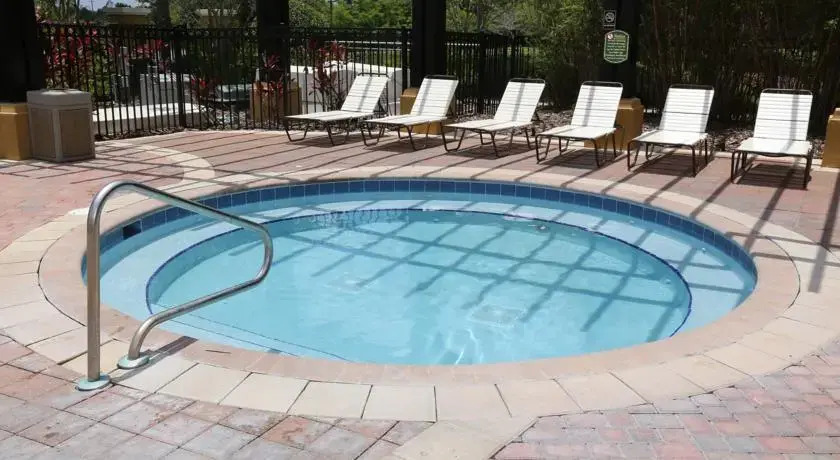 Vista Resort Suites near Universal Studios Orlando