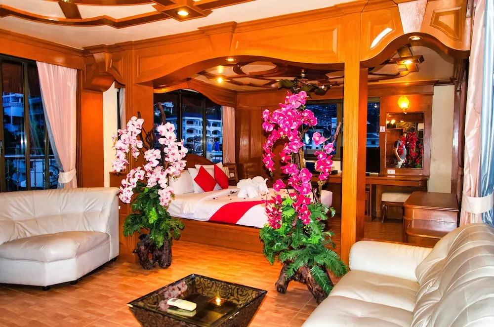 Diva Patong Hotel