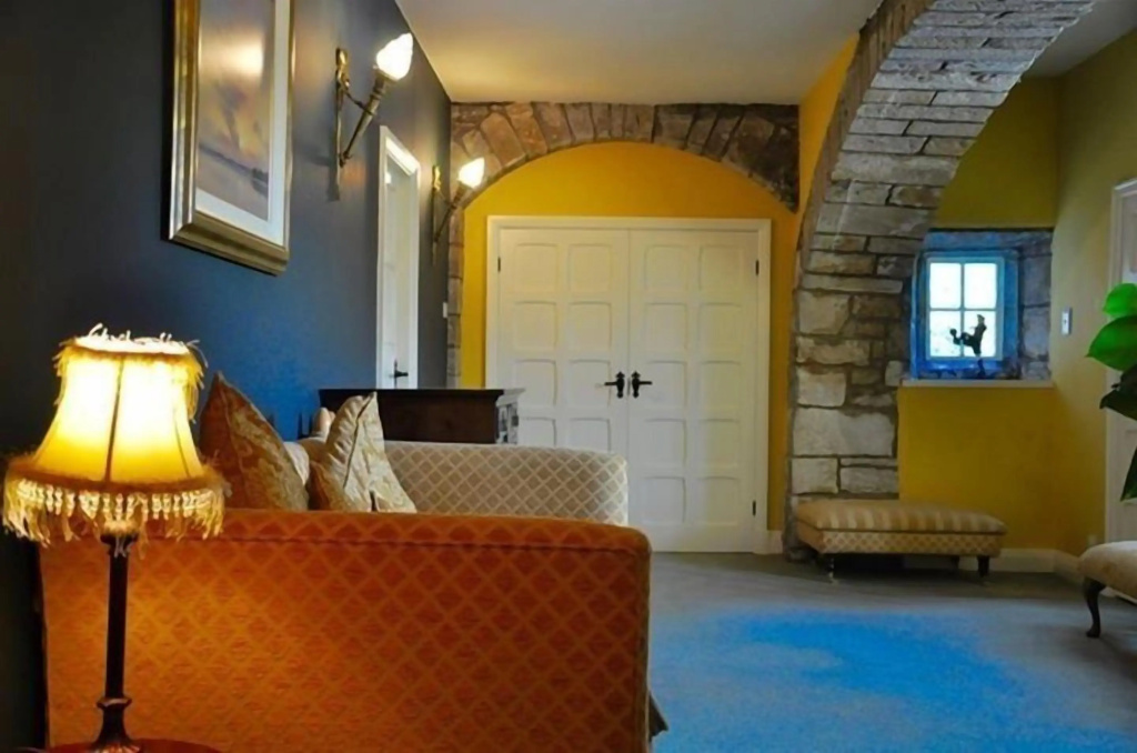 Hurstwood Hall