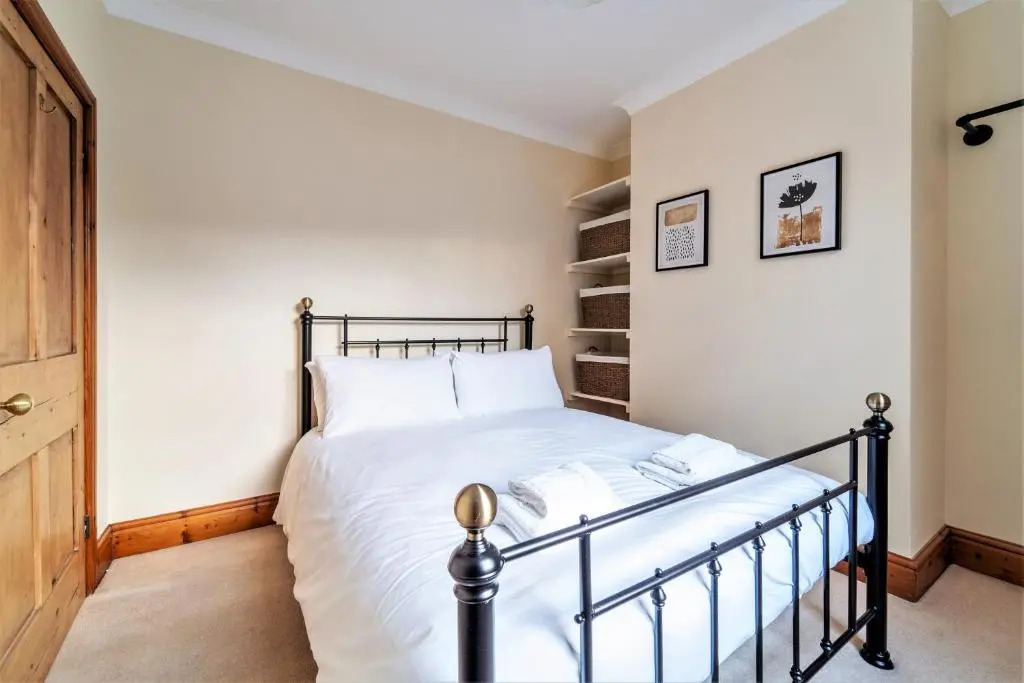 The Cottage in Chester, Sleeps 6 with FREE Parking