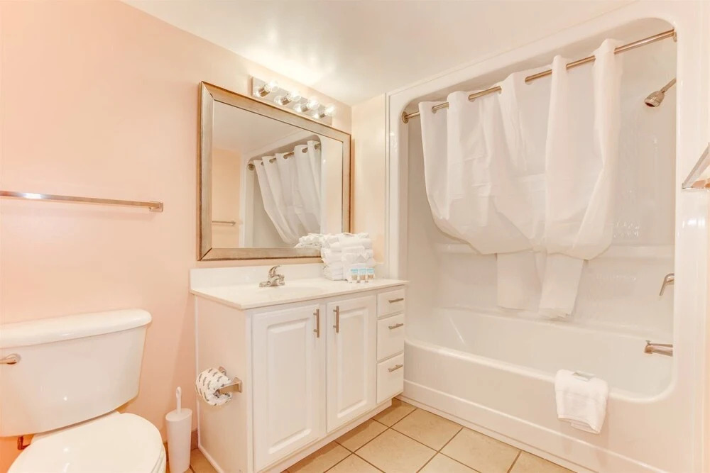 Paradise Resort 410