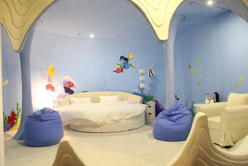 Xiamen Alice Theme Hotel