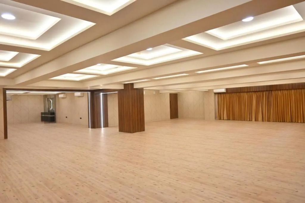 Hotel Privya Rooms and banquet Surat