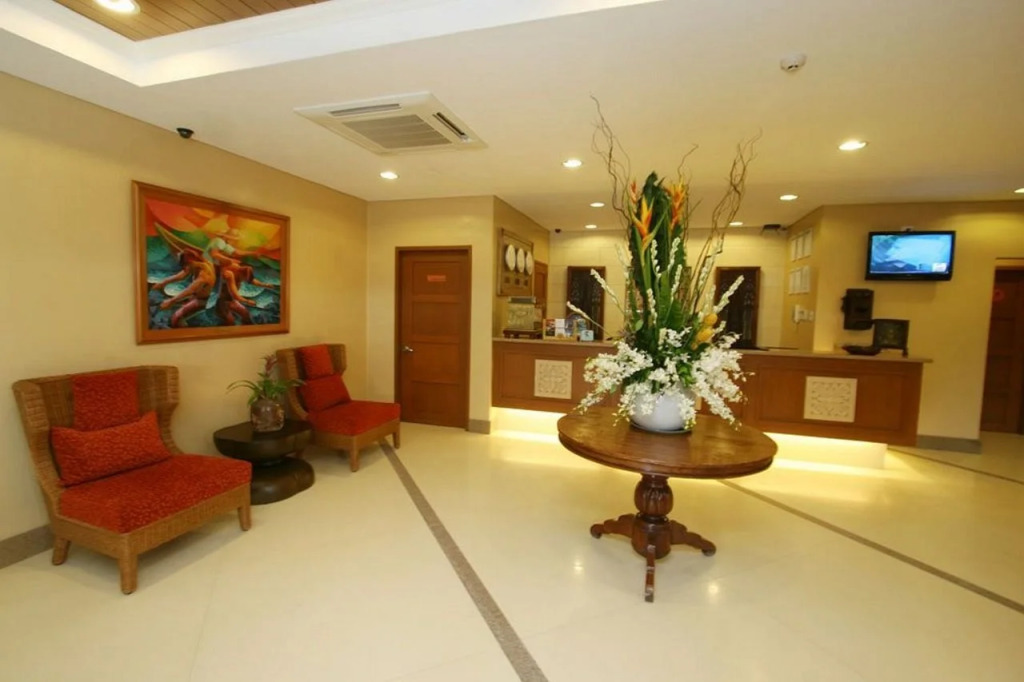 Crown Regency Prince Resort