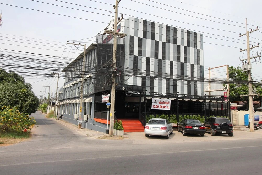 Nara Hotel Restaurant And Bar by OYO Rooms