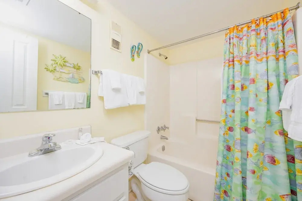Island Winds West 876 1 Bedroom Condo