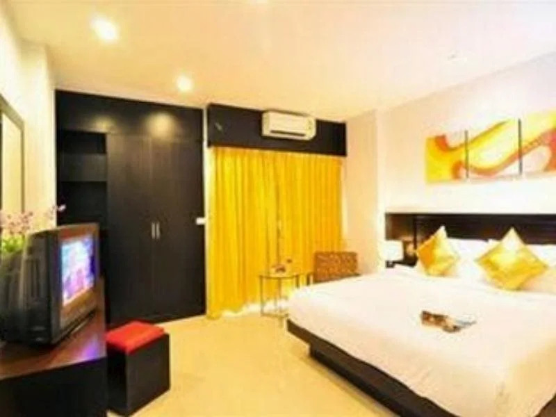 Urbanview Hotel Platinum Parepare
