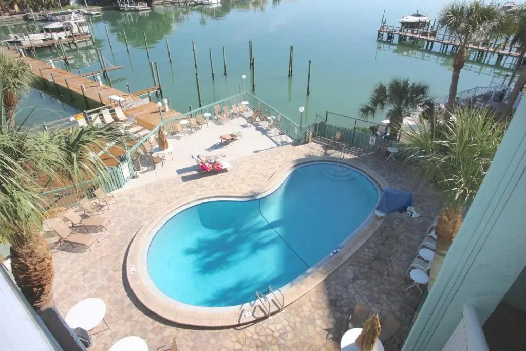 502 Dockside