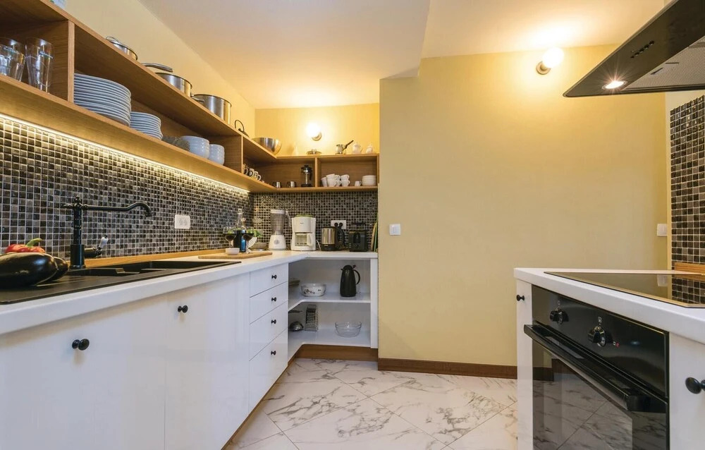 Awesome Home in Orebic With Wifi and 4 Bedrooms