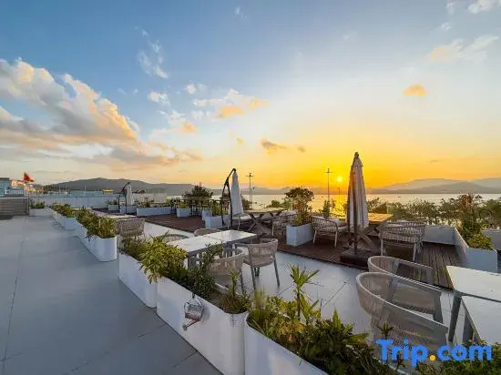 Shenzhen Le Chao Ben Yue Seaside Residence  Hotel