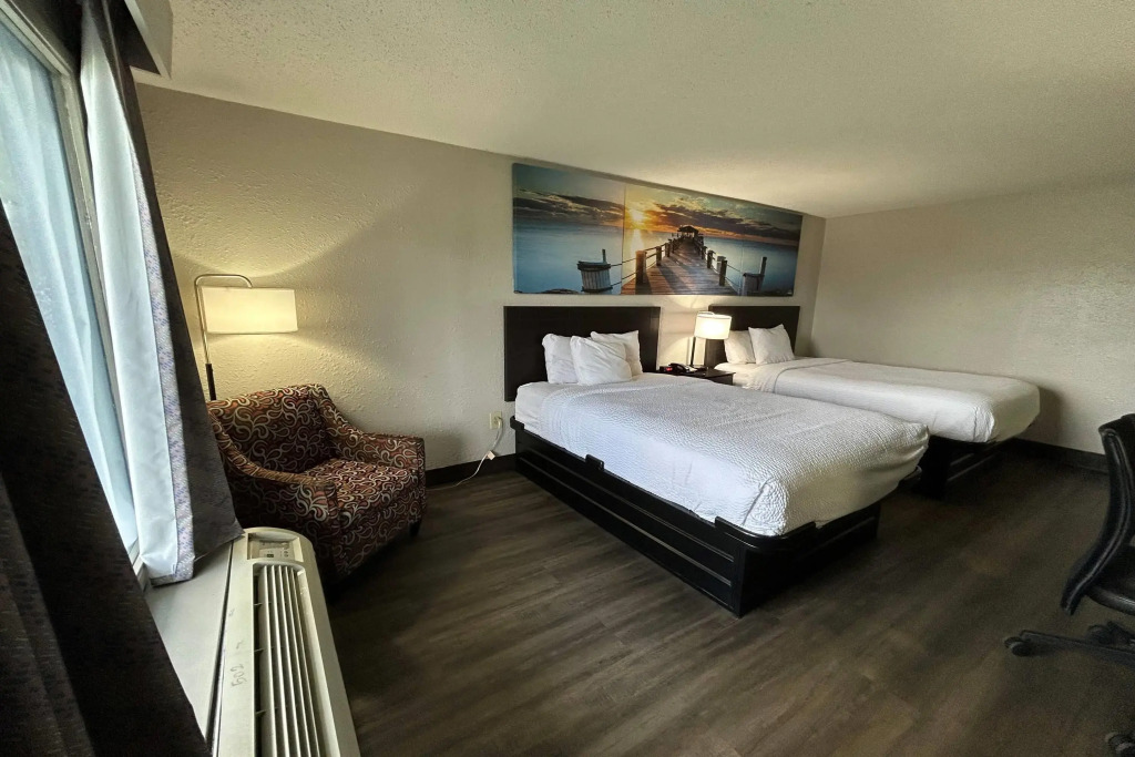 Days Inn by Wyndham Savannah Airport